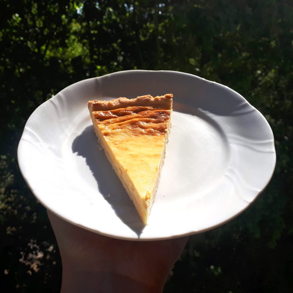 Fertige Mango-Käse Tarte