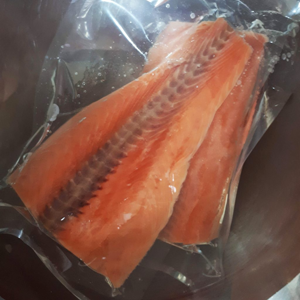 Vakuumierter Lachs